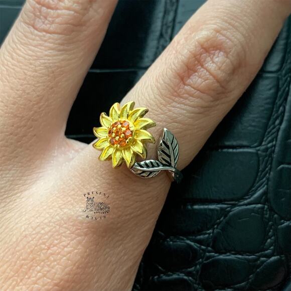 Fidget Ring, Anxiety Ring for Women, Spinner Ring, Y2K Ring, Adjustable Ring - Picture 4 of 6